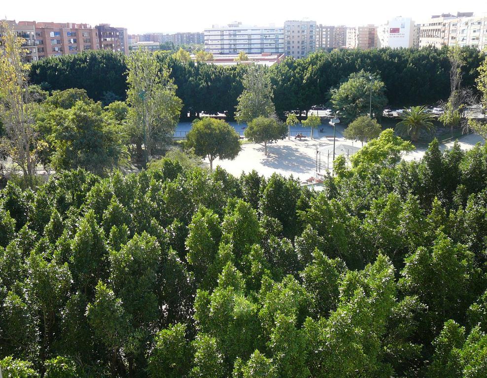 Apartment Monfort Walencja Zewnętrze zdjęcie